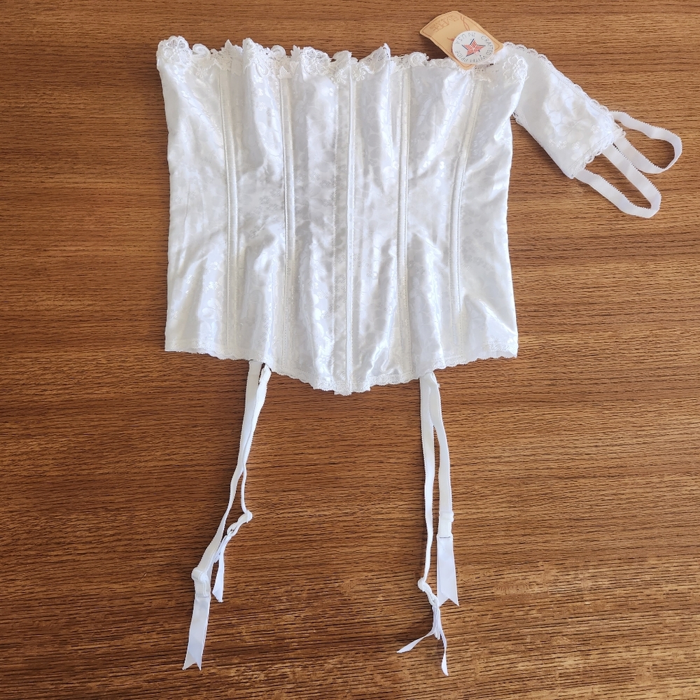 NWT Empire Intimates Edwardian Collection Floral Corset G String Size 40 White